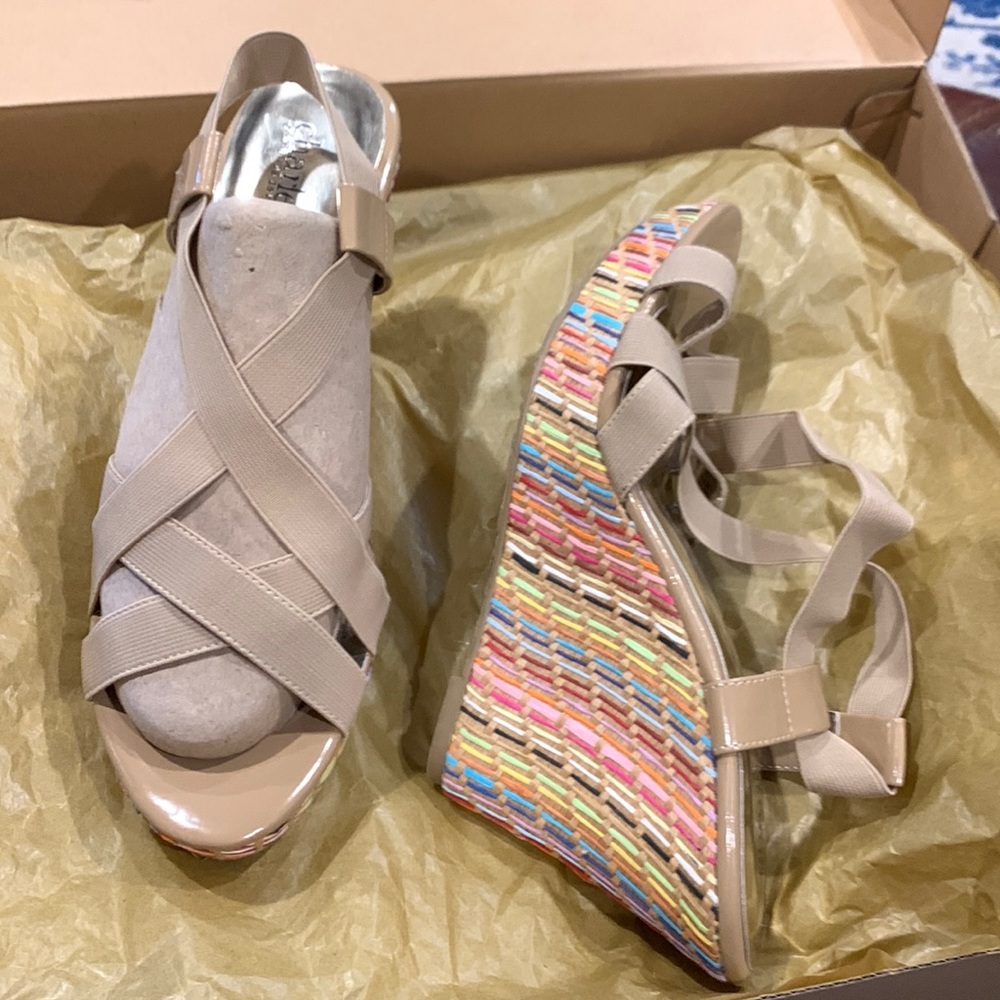 Nude/l Patent-colorful wedge elastic NWOT